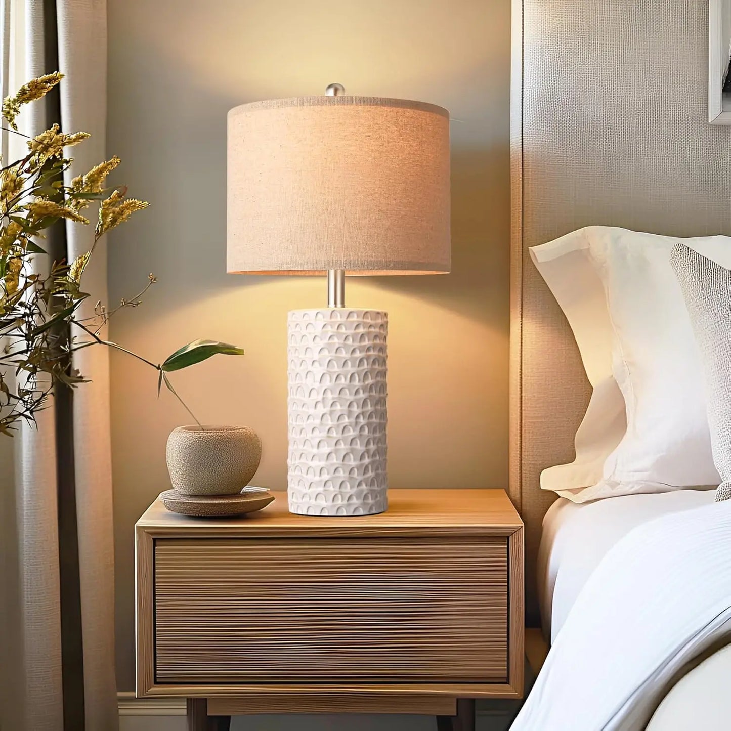 Modern Ceramic Table Lamp Set of 2, Rustic Farmhouse Bedside Lamps for Living Room and Bedroom Decor in White Beige