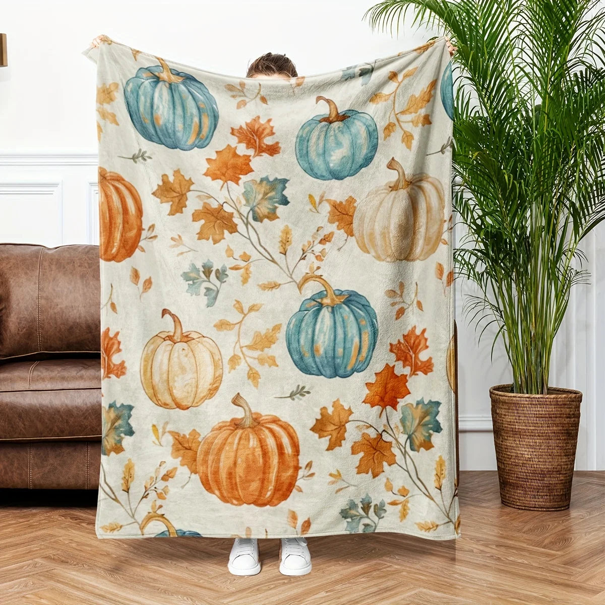 Cozy Pumpkin-Themed Flannel Throw Blanket - Soft, Warm & Lightweight for Couch or Bed, Machine Washable
